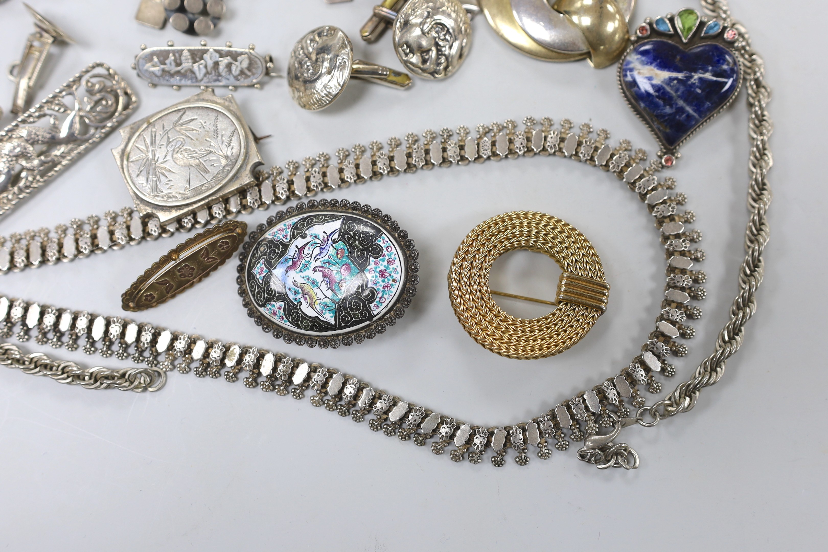 Sundry jewellery including a pair of 925 cufflinks, a Christian Dior two colour pendant?, Victorian silver brooch and sterling brooches including D.M. Lee.